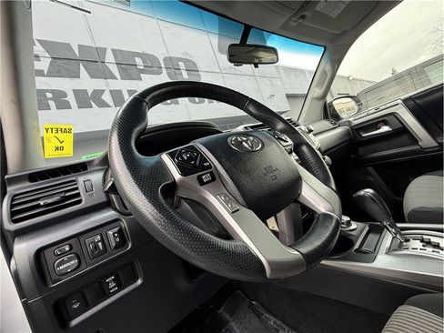 Used 2017 Toyota 4Runner SR5 image 19