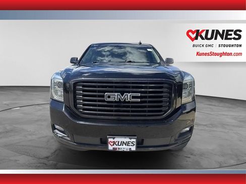 Used 2018 GMC Yukon SLT w/ Premium Edition AWD/4WD image 3