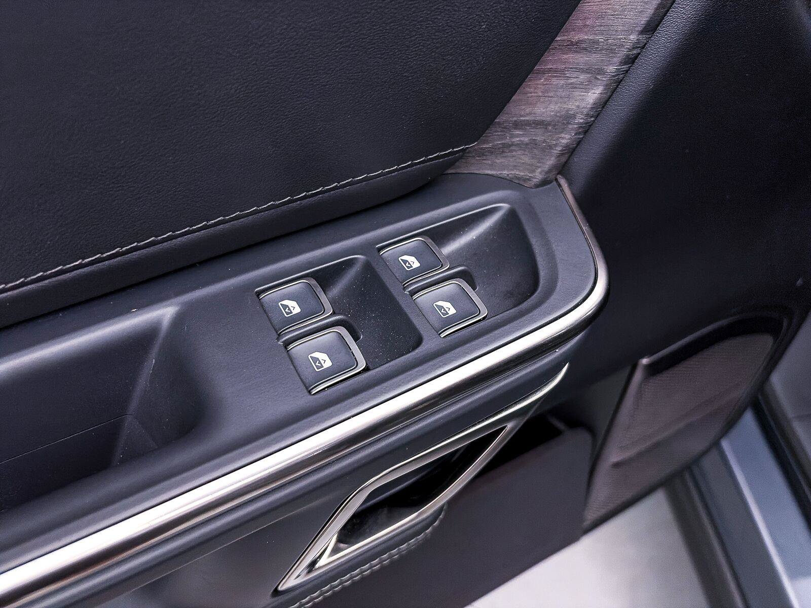 Used 2022 Rivian R1S Launch Edition Quad AWD/4WD image 20