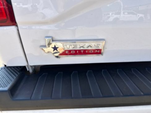 Used 2016 Ford F150 XLT w/ Equipment Group 302A Luxury AWD/4WD image 10