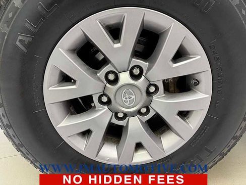 Used 2019 Toyota Tacoma SR5 image 9