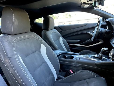 Used 2018 Chevrolet Camaro LT image 20