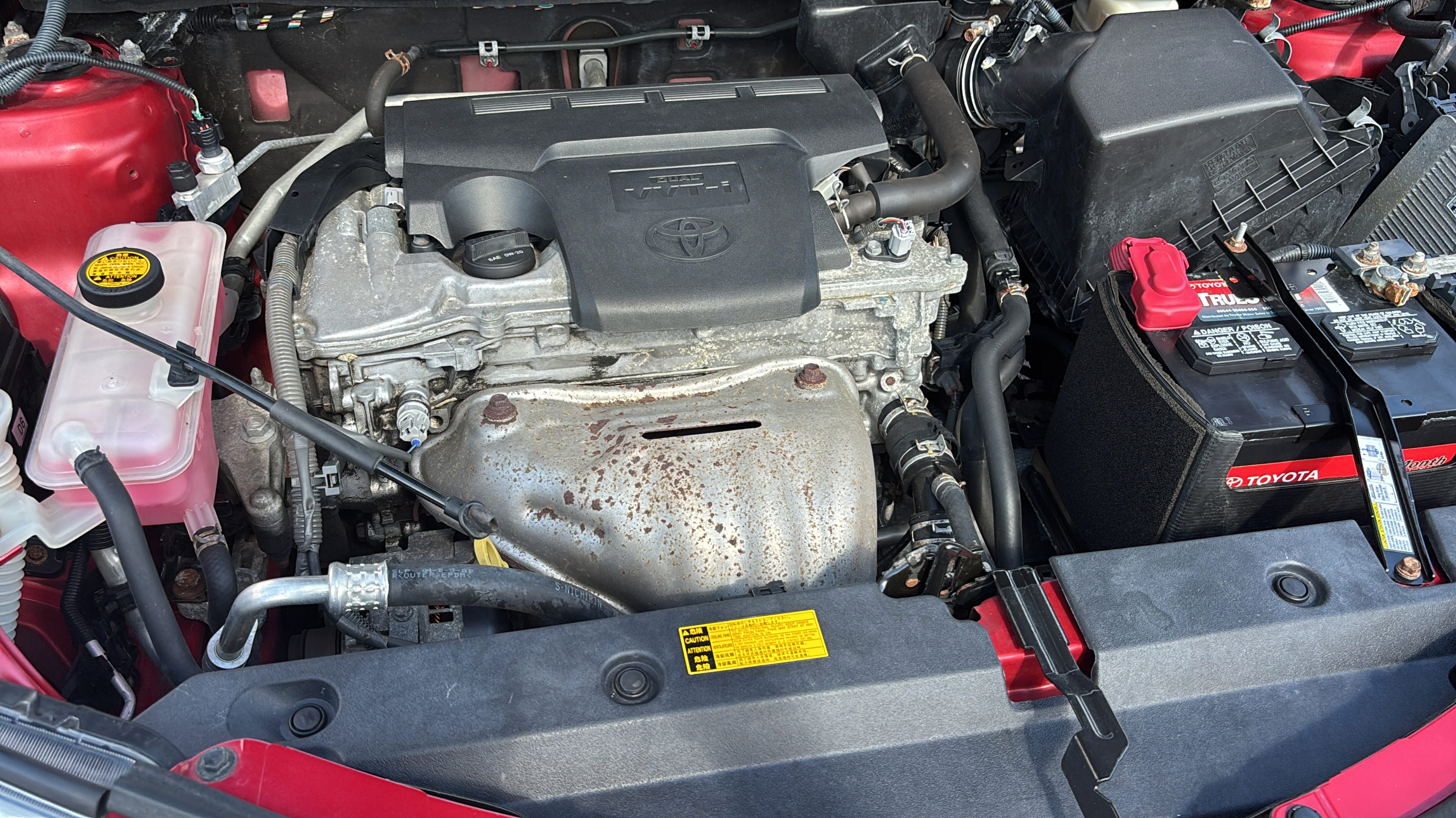 Used 2013 Toyota RAV4 XLE FWD image 6