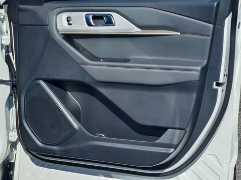 New 2026 Ford Explorer Active w/ Active Comfort Package image 38