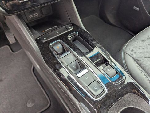 Used 2023 Chevrolet Bolt LT w/ Infotainment Package image 22