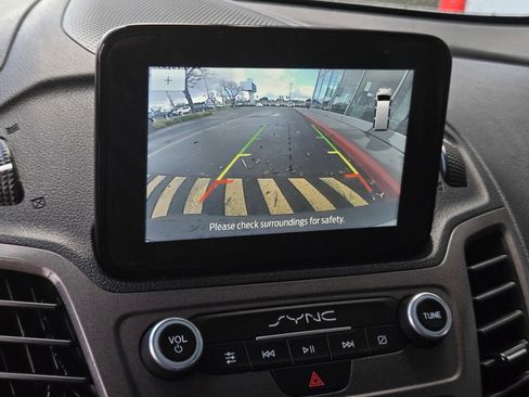 Used 2023 Ford Transit Connect XL image 17