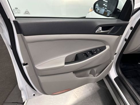 Certified 2021 Hyundai Tucson SEL AWD/4WD image 10