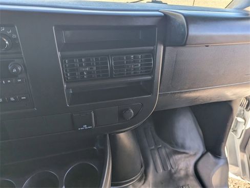 Used 2024 GMC Savana 2500 Work Van w/ Driver Convenience Package image 17