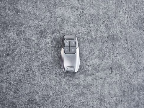 Used 2019 Ferrari 488 Spider image 78