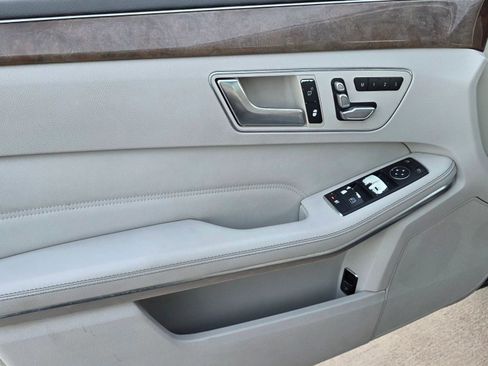Used 2014 Mercedes-Benz E 350 Sedan image 28