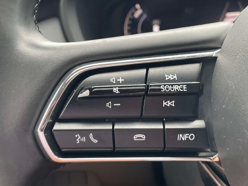 Used 2025 MAZDA CX-90 Plug-In Hybrid w/ Preferred AWD/4WD image 32