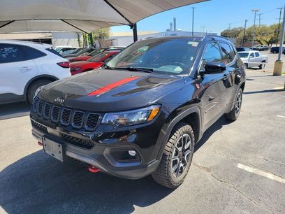 Used 2025 Jeep Compass Trailhawk
