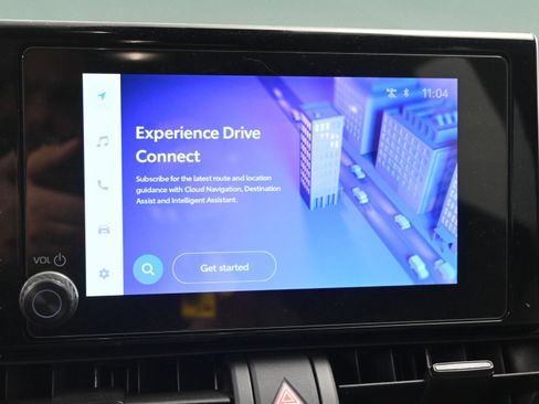 Used 2025 Toyota RAV4 XLE image 28