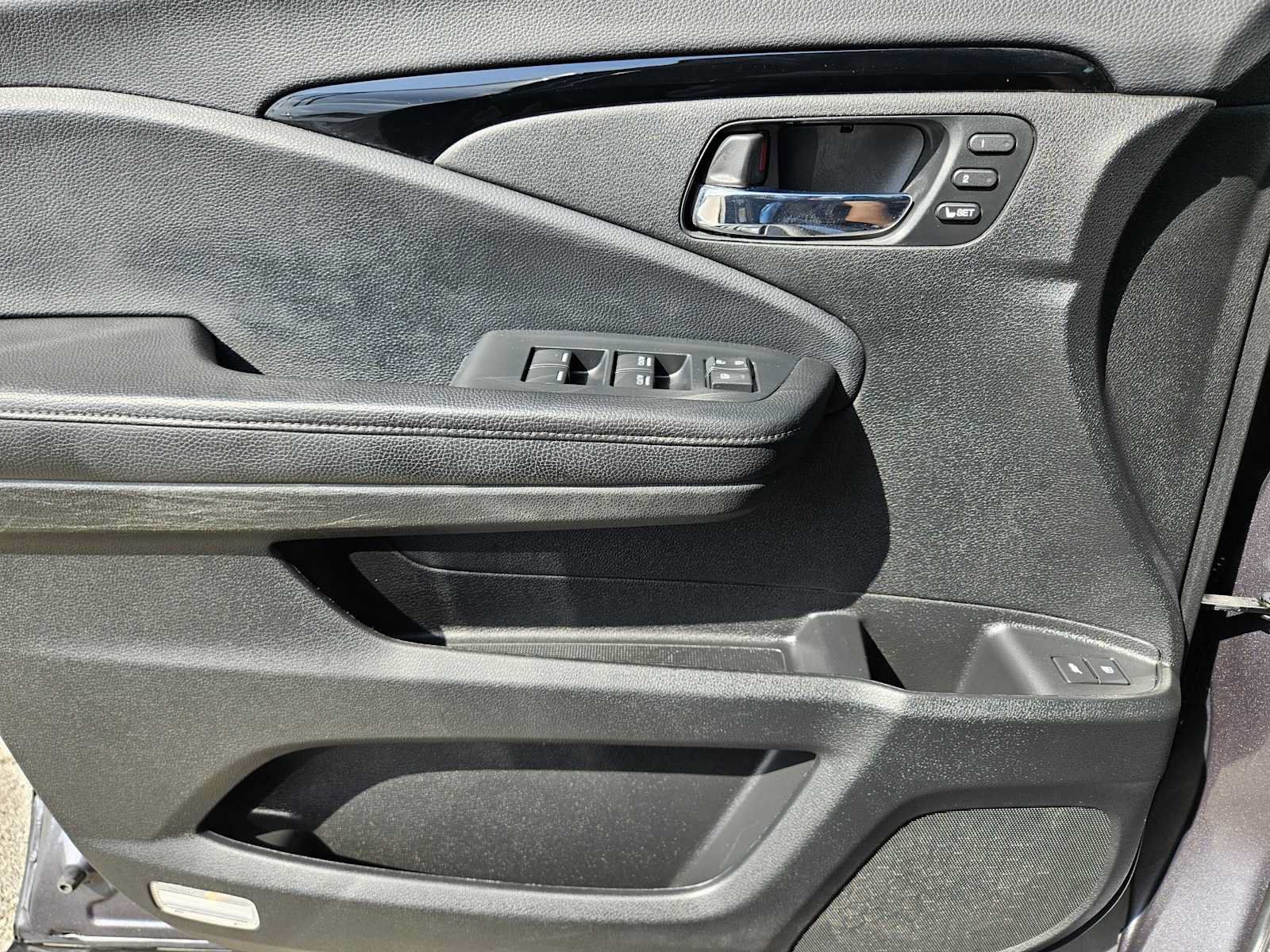 Used 2022 Honda Pilot Touring image 23