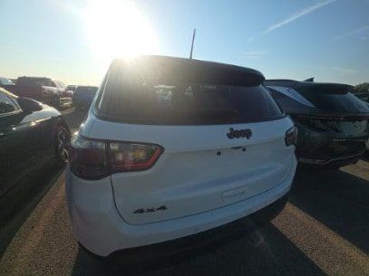 Used 2026 Jeep Compass Limited AWD/4WD image 5