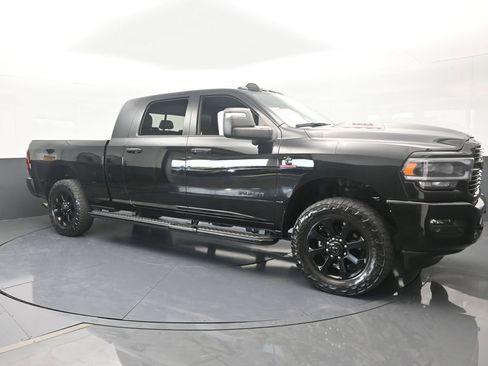 Used 2024 RAM 3500 Laramie w/ Night Edition image 8
