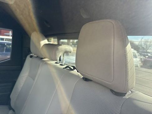 Used 2024 Toyota Tacoma Limited w/ Limited Package (LT) image 7