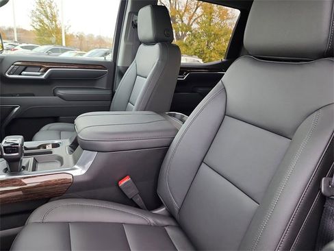 New 2026 GMC Sierra 1500 Elevation w/ Elevation Premium Package image 15