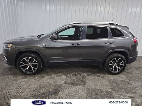 Used 2020 Jeep Cherokee Limited AWD/4WD image 6