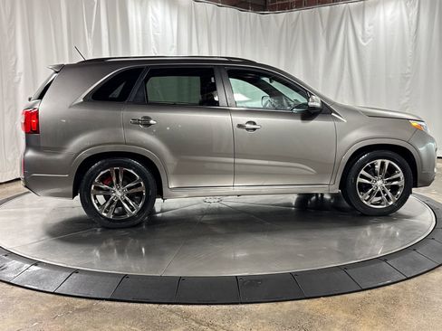 Used 2014 Kia Sorento SX w/ 3rd Row Package FWD image 6