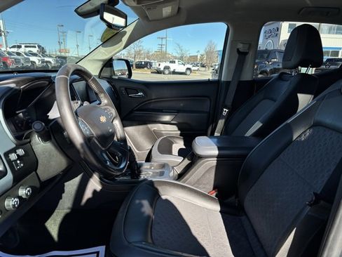 Used 2017 Chevrolet Colorado Z71 image 10