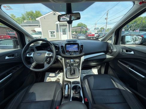 Used 2016 Ford C-MAX Energi SEL w/ Equipment Group 302A FWD image 23