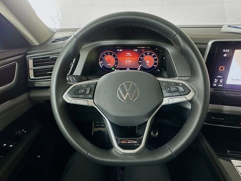New 2026 Volkswagen Atlas Peak Edition image 11