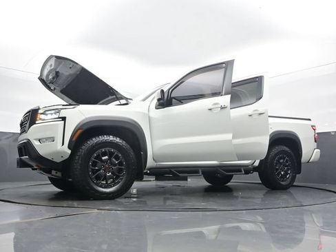 Used 2022 Nissan Frontier PRO-4X w/ Off-Road Protection Package AWD/4WD image 57
