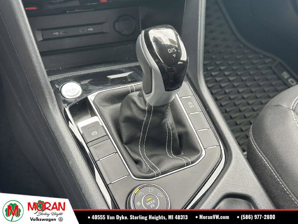 Certified 2024 Volkswagen Taos SE AWD/4WD image 30
