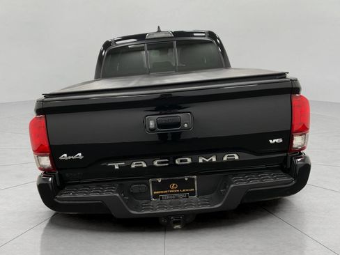 Used 2022 Toyota Tacoma DOUBLE CAB image 6