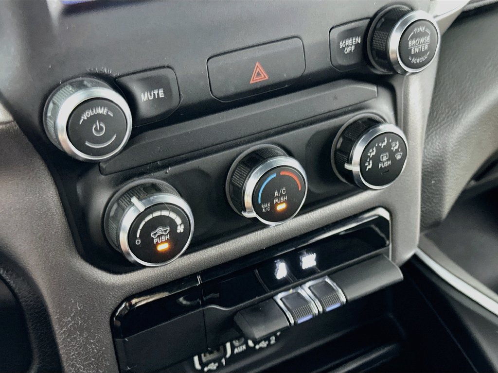 Used 2021 RAM 1500 Big Horn RWD image 28