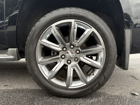 Used 2015 Chevrolet Suburban LTZ image 22