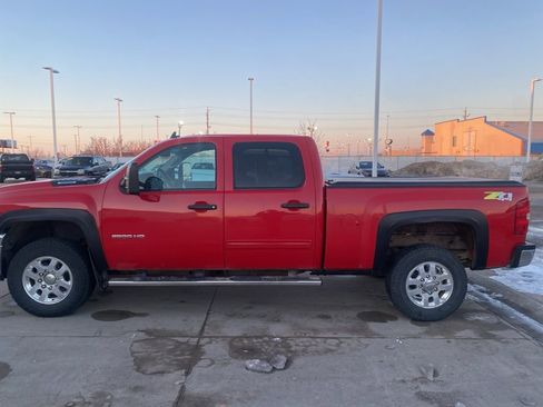 Used 2013 Chevrolet Silverado 2500 LT w/ Interior Plus Package image 11