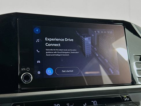 Used 2025 Toyota Camry SE image 22