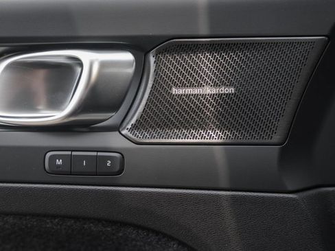 New 2026 Volvo XC40 B5 Ultra w/ Protection Package Premier image 39