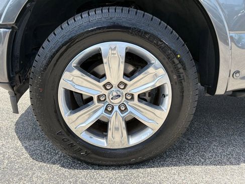 Used 2019 Ford F150 Platinum w/ Equipment Group 701A Luxury AWD/4WD image 10