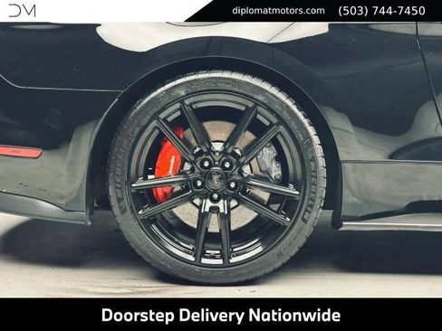 Used 2022 Ford Mustang Shelby GT500 w/ Technology Package RWD image 39