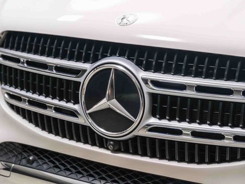 Certified 2024 Mercedes-Benz GLE 450e 4MATIC image 13