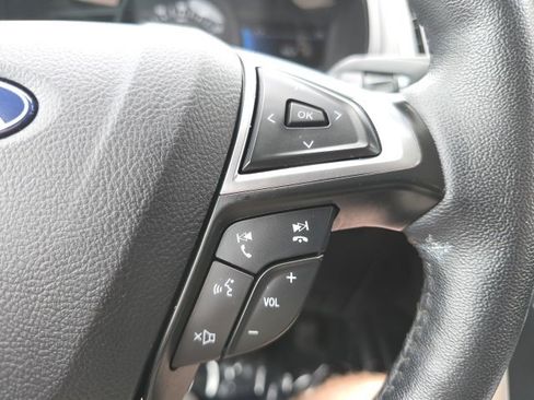 Certified 2024 Ford Edge SEL image 19