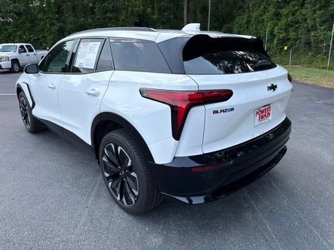 Used 2024 Chevrolet Blazer EV RS AWD/4WD image 4