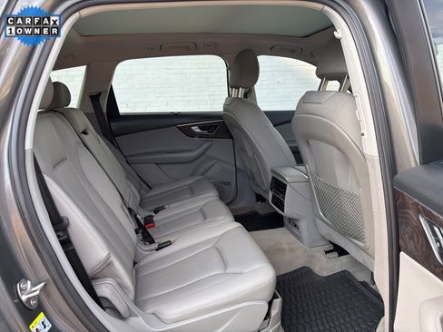 Used 2020 Audi Q7 3.0T Premium Plus w/ Premium Plus Package image 11