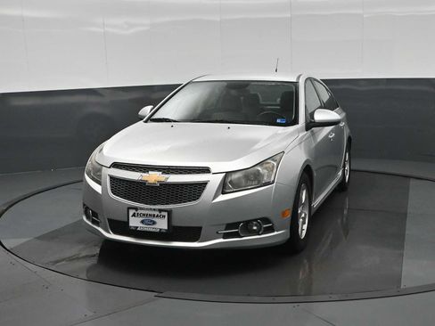 Used 2014 Chevrolet Cruze LT w/ RS Package image 5