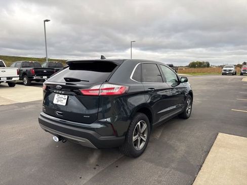 Used 2024 Ford Edge SEL w/ Convenience Package image 5