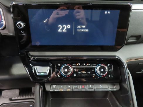 Used 2026 GMC Sierra 2500 AT4 image 13