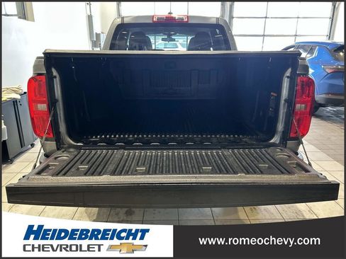 Used 2022 Chevrolet Colorado W/T w/ WT Convenience Package image 9