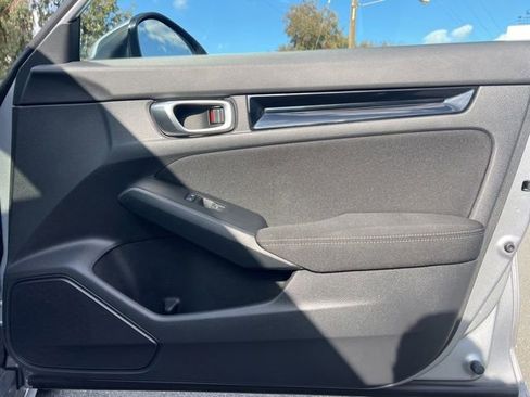 Used 2023 Honda Civic EX image 29