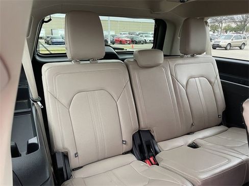 Used 2024 Ford Expedition Max Limited image 31