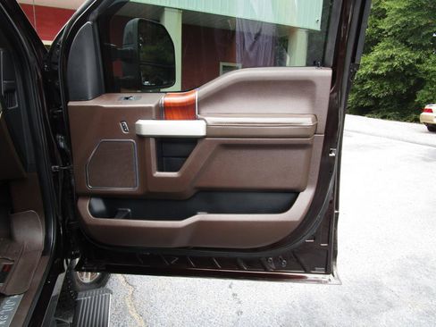 Used 2019 Ford F250 King Ranch w/ King Ranch Ultimate Package AWD/4WD image 41