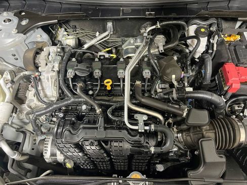 Used 2025 Nissan Altima 2.5 SV FWD image 26