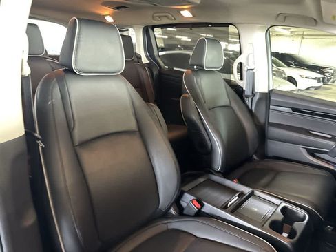 Used 2025 Honda Odyssey Touring image 25